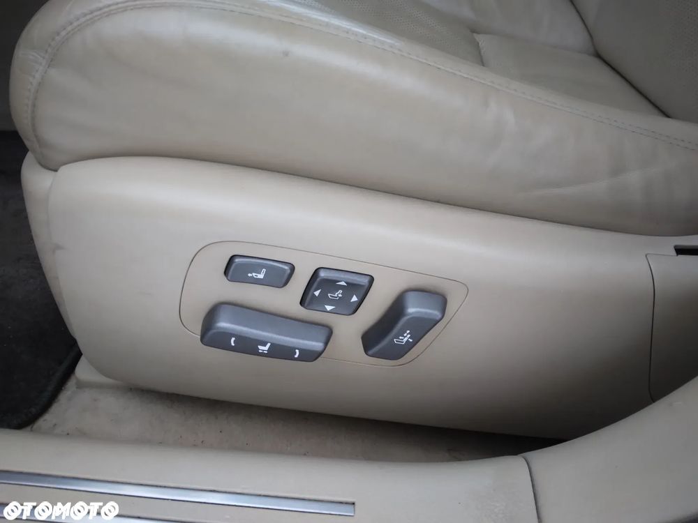 Lexus LS 460 Prestige - 21