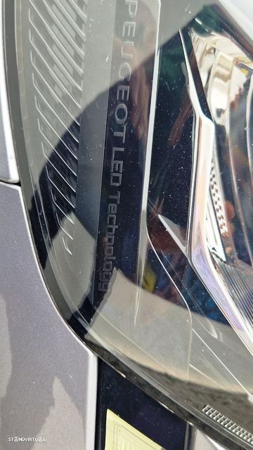 Peugeot 208 PureTech 100 EAT8 Active Pack - 10