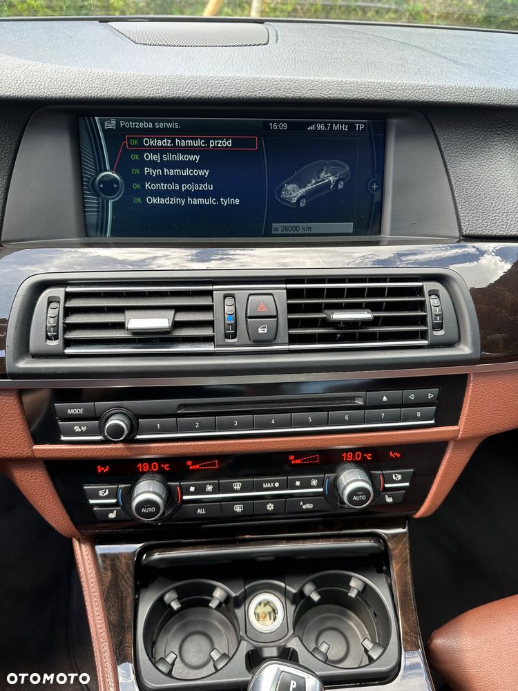 BMW Seria 5 528i - 13