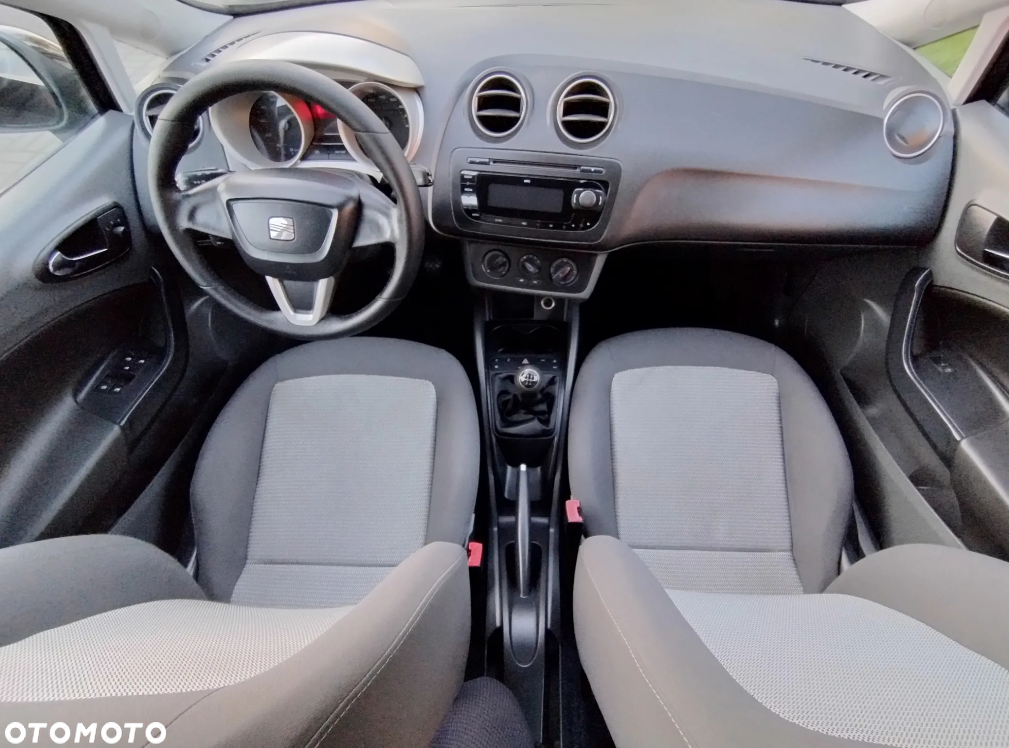 Seat Ibiza 1.4 16V Reference - 35