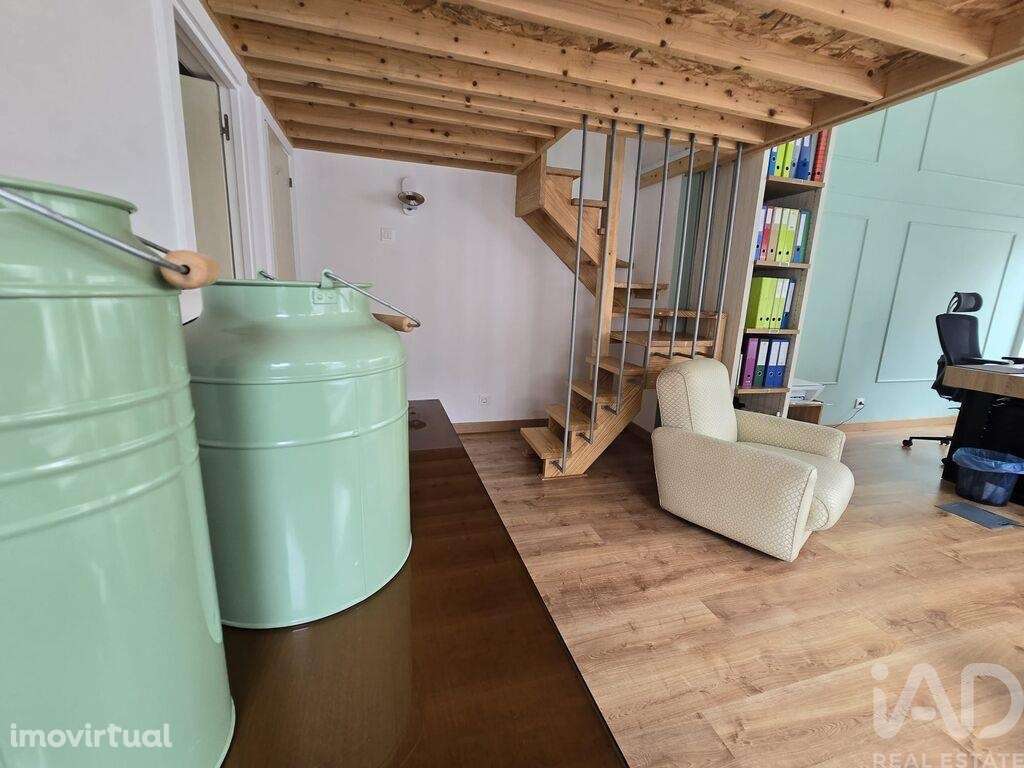 Loja / Estabelecimento Comercial em Santa Iria de Azoia, São João da T - Grande imagem: 2/11