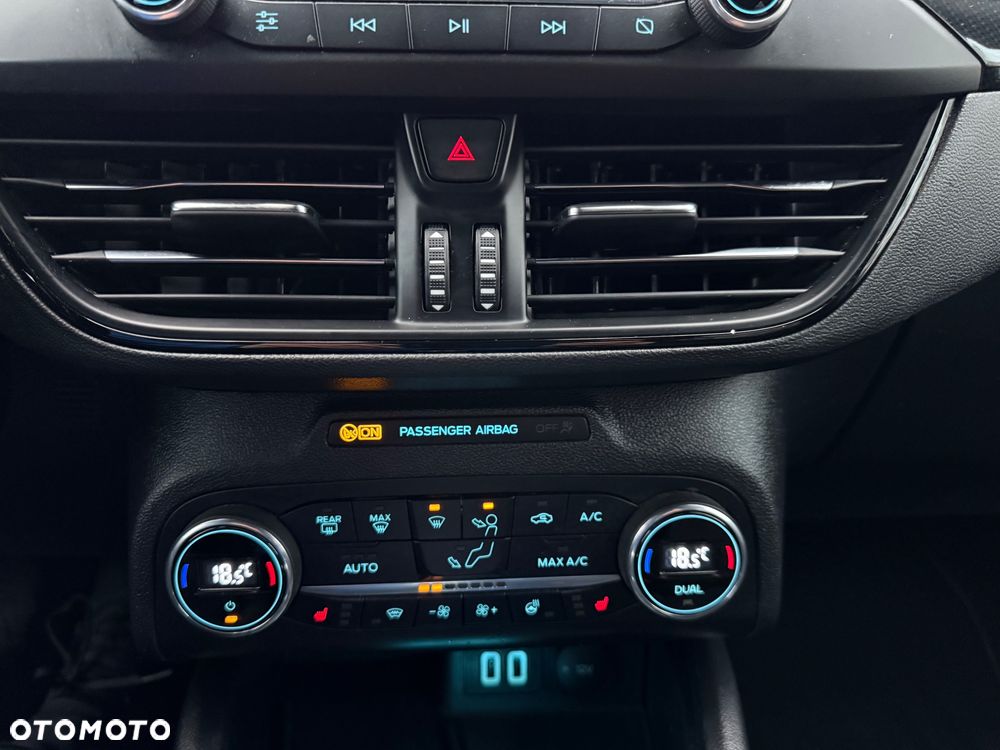 Ford Focus 1.0 EcoBoost mHEV Titanium Style - 29