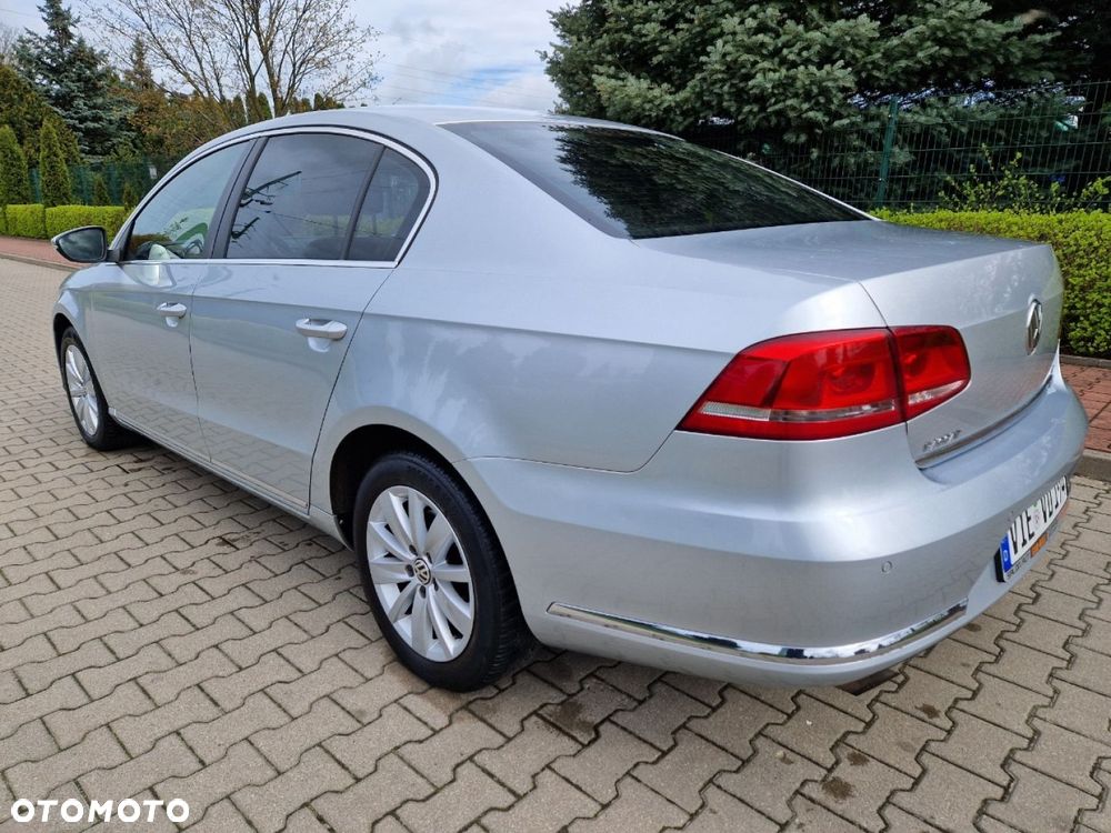 Volkswagen Passat - 6