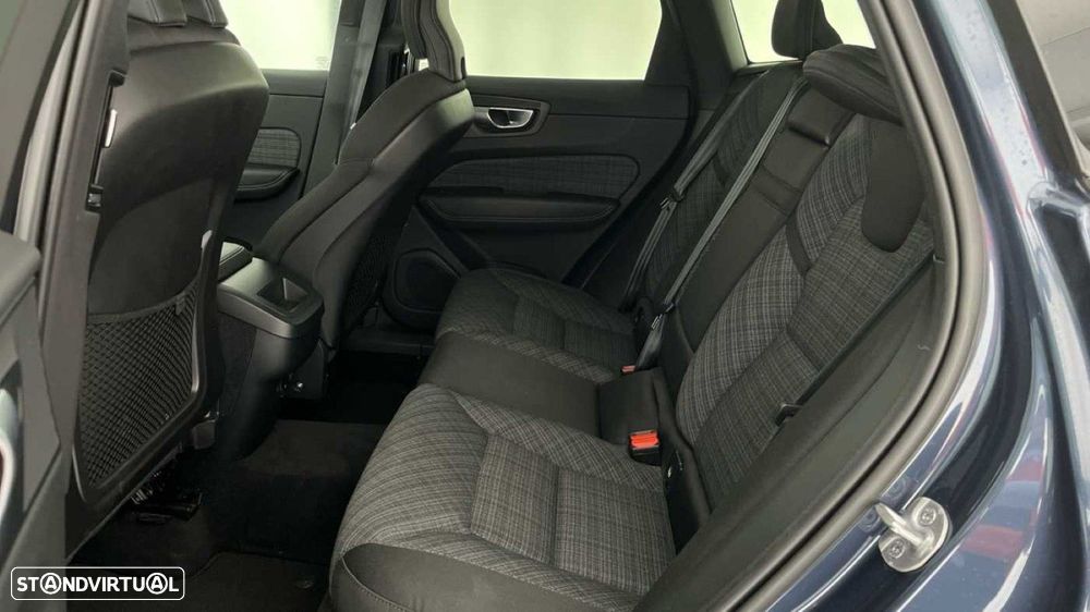 Volvo XC 60 2.0 B4 Core - 4
