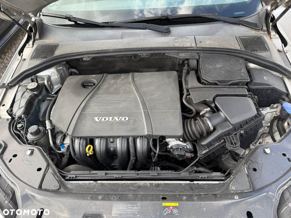 Volvo V70 2.0 - 22