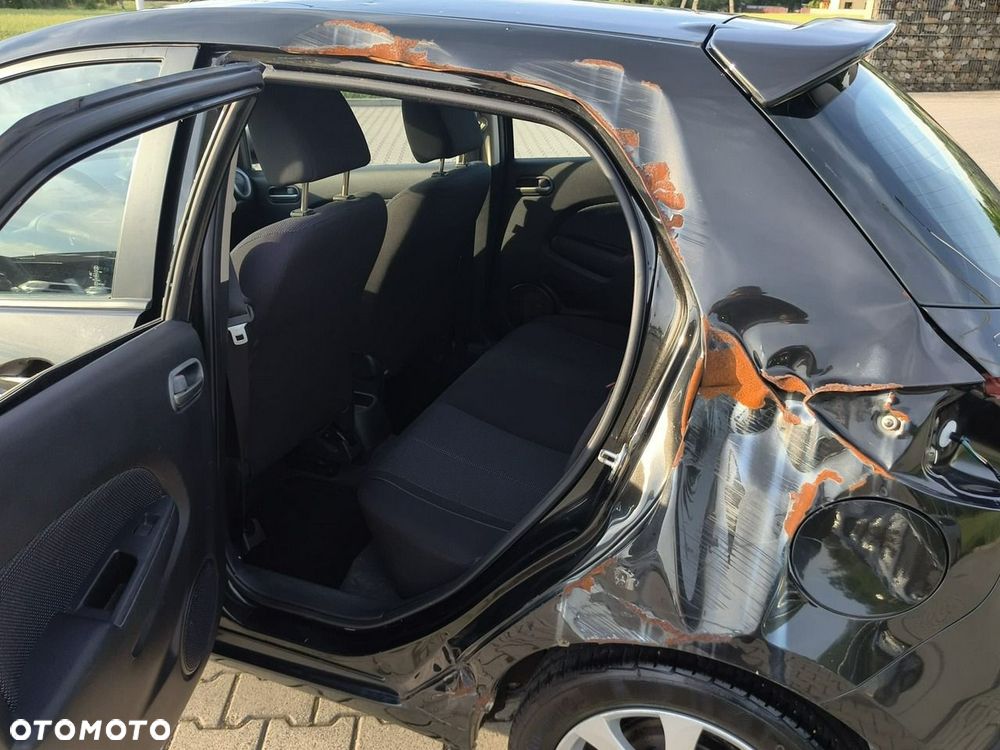 Mazda 2 - 17