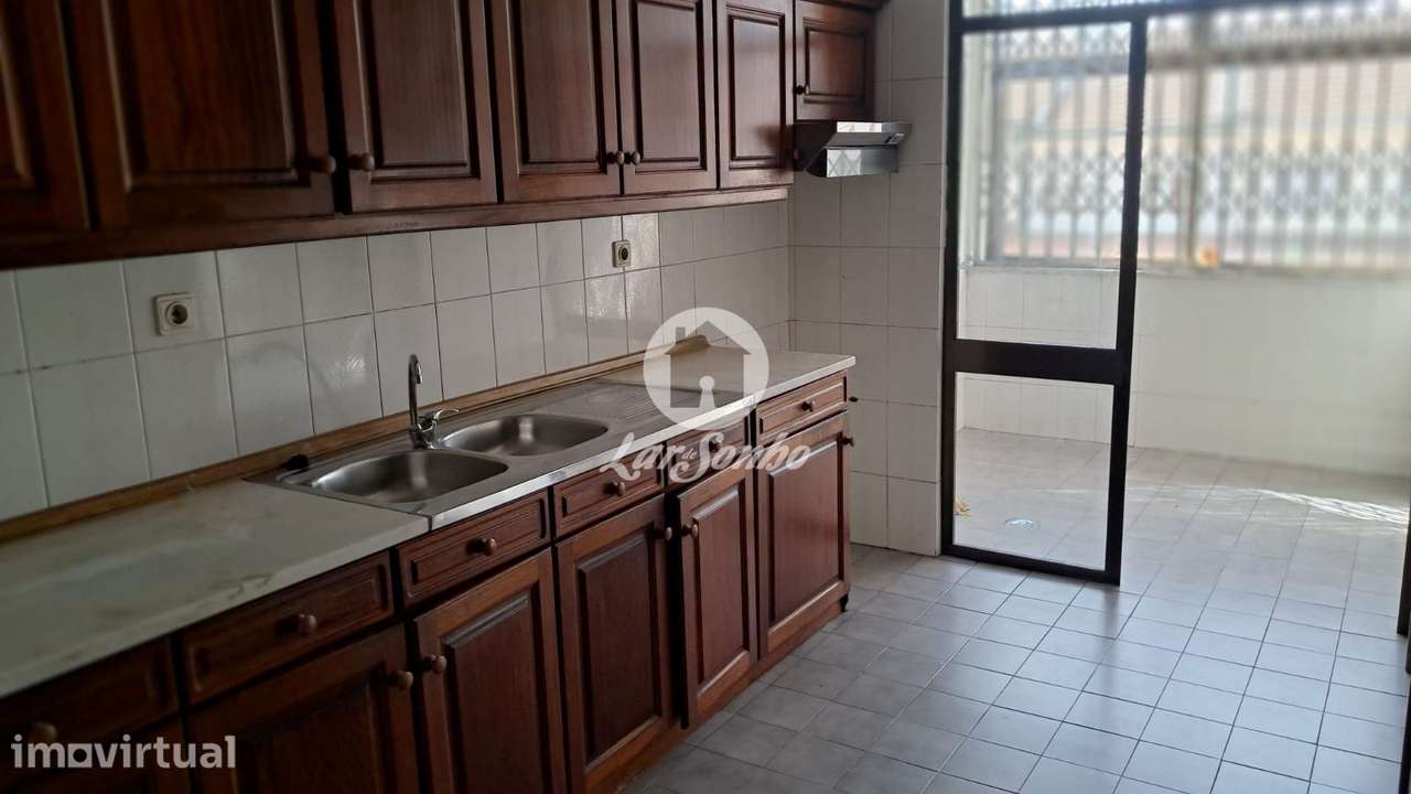 Apartamento T1 para arrendamento (€900 p/m) localizado no centro da... - Grande imagem: 2/17