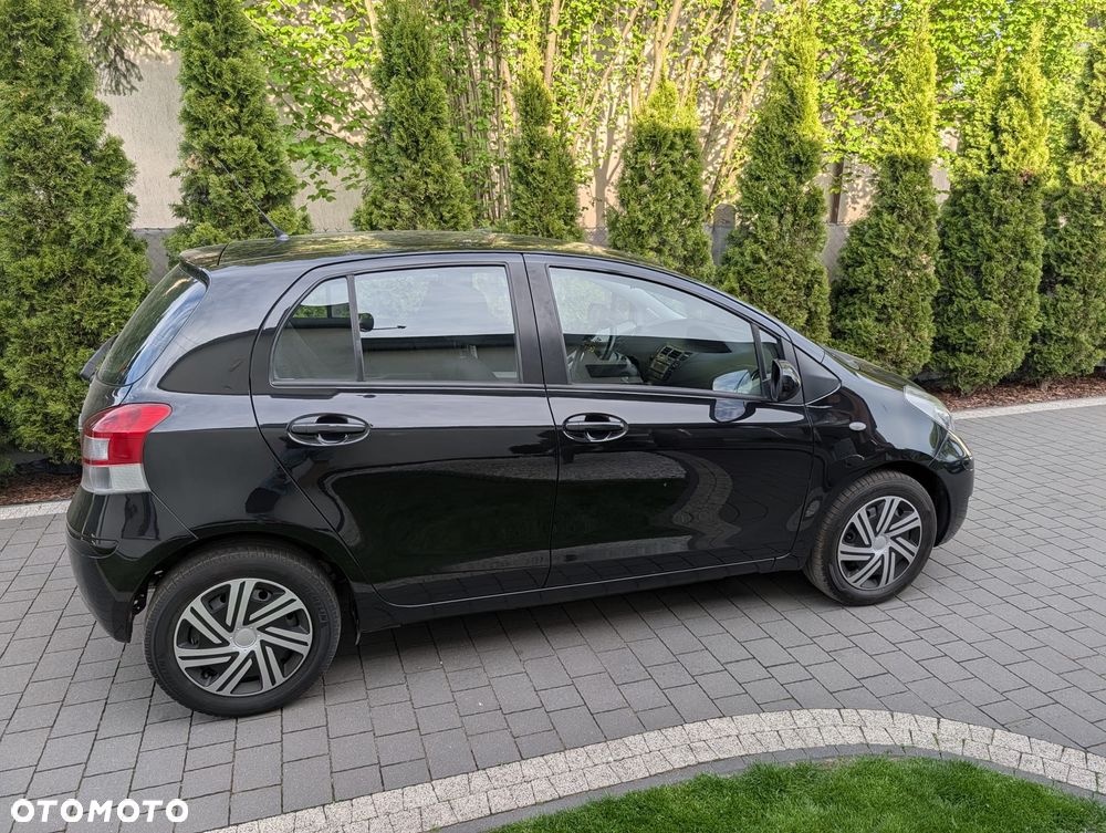 Toyota Yaris - 6