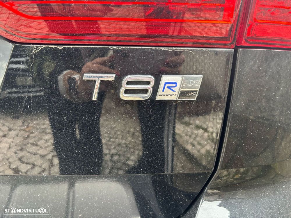 Volvo XC 60 2.0 T8 PHEV R-Design AWD - 12