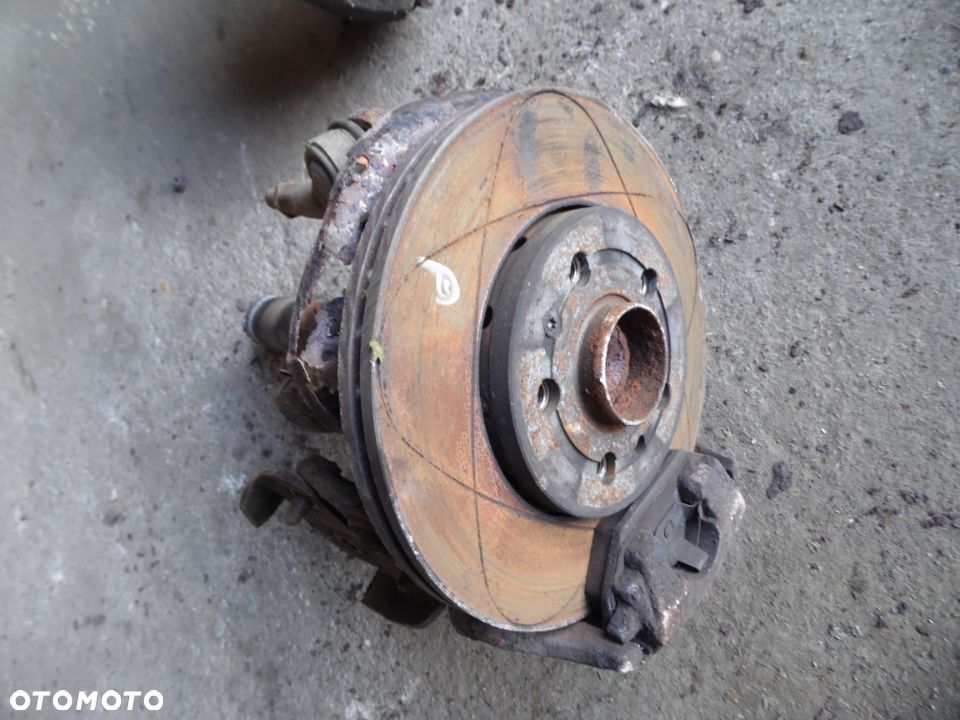 zwrotnica piasta prawa prawy przód  przednia Seat Ibiza 6J - 1