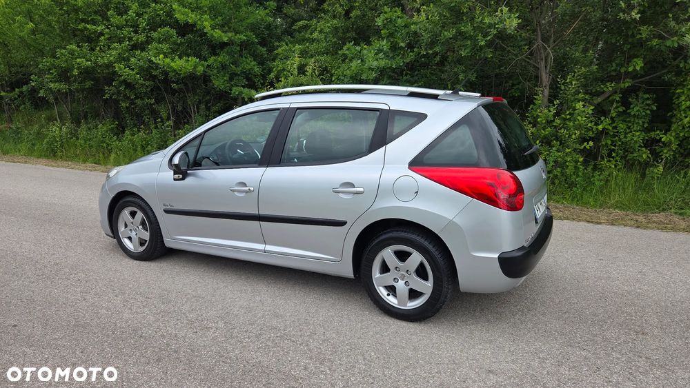 Peugeot 207 95 VTi Urban Style - 4