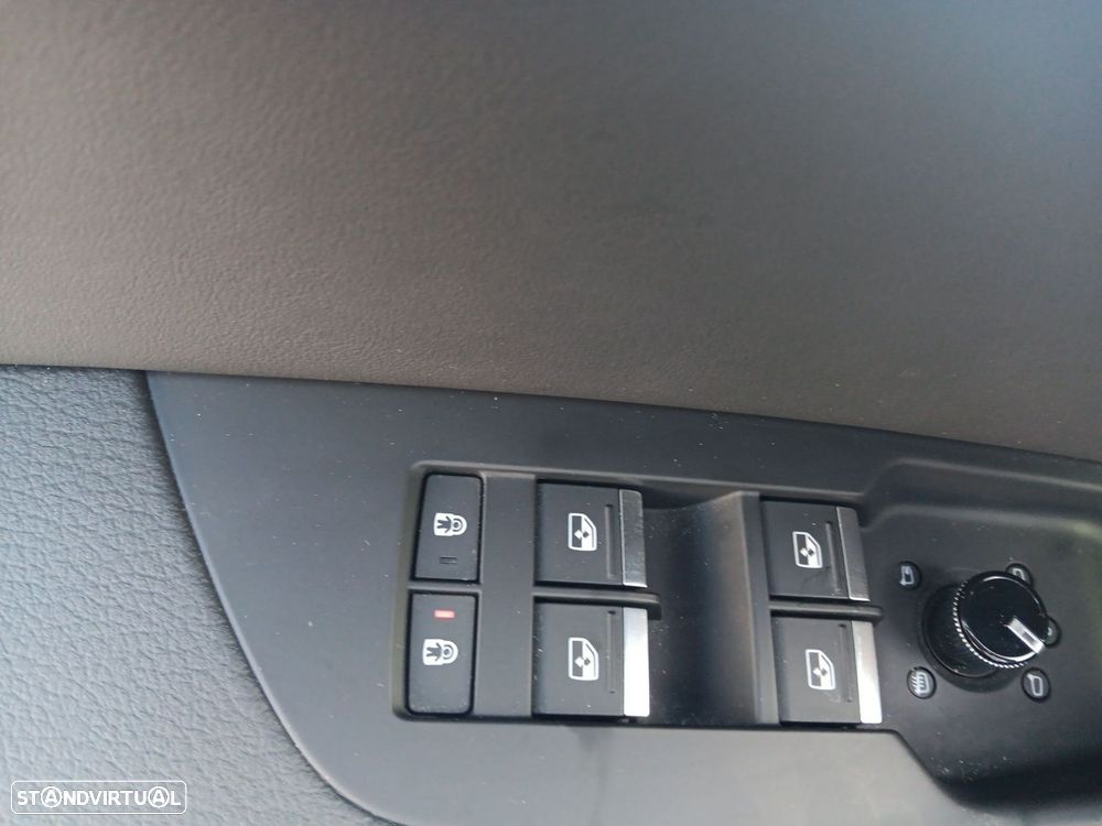 Audi A6 Avant 40 TDI Sport S tronic — fotografia 15