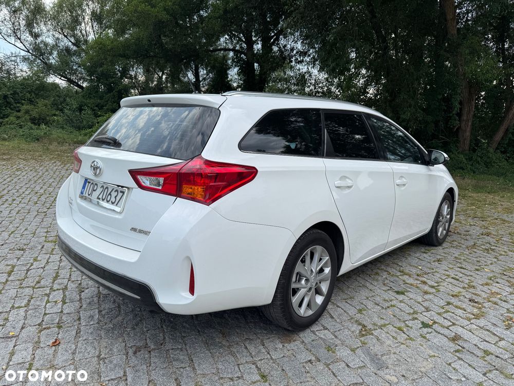 Toyota Auris 1.4 D-4D Comfort - 16