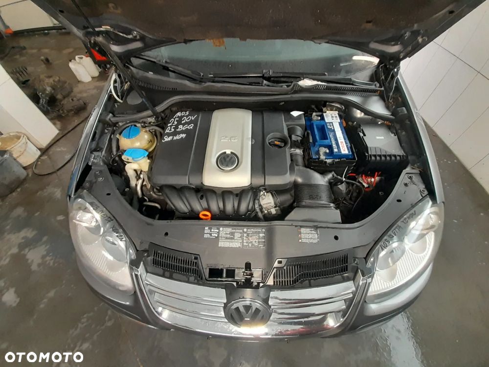 VW JETTA SILNIK 2.5 20V R5 BENZYNA OZNACZENIE: BGQ - 2