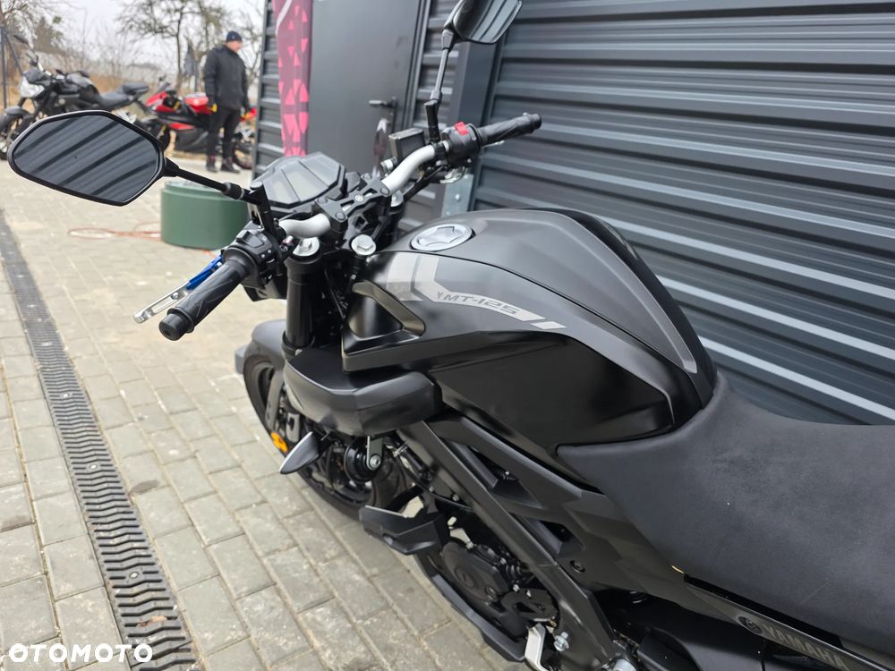 Yamaha MT - 9