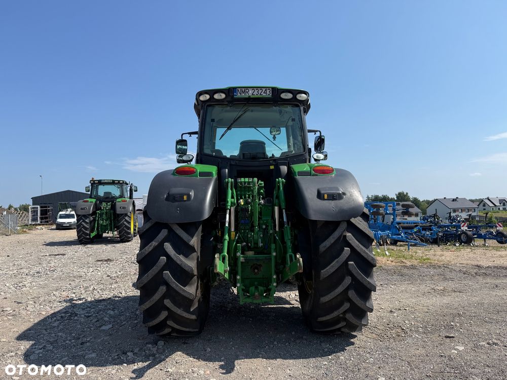 John Deere 6230R - 6