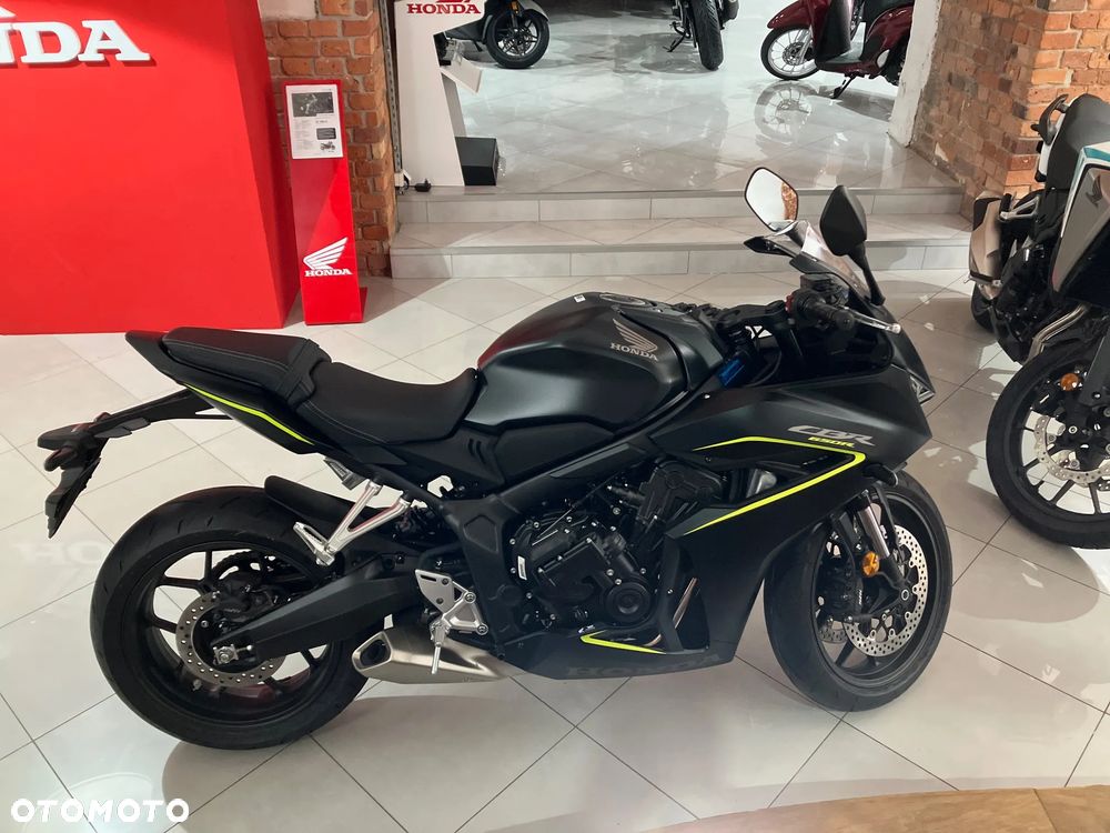 Honda CBR - 3