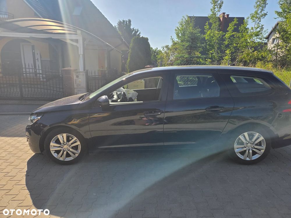 Peugeot 308 - 6
