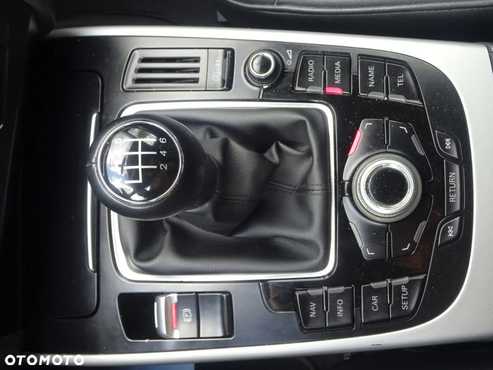 Audi A4 Avant - 16