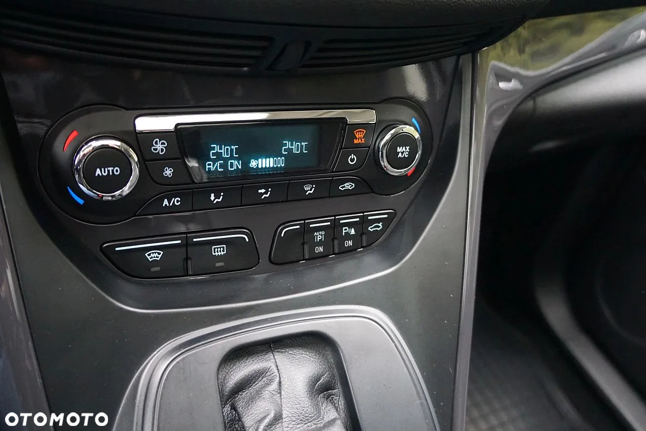 Ford Kuga - 24
