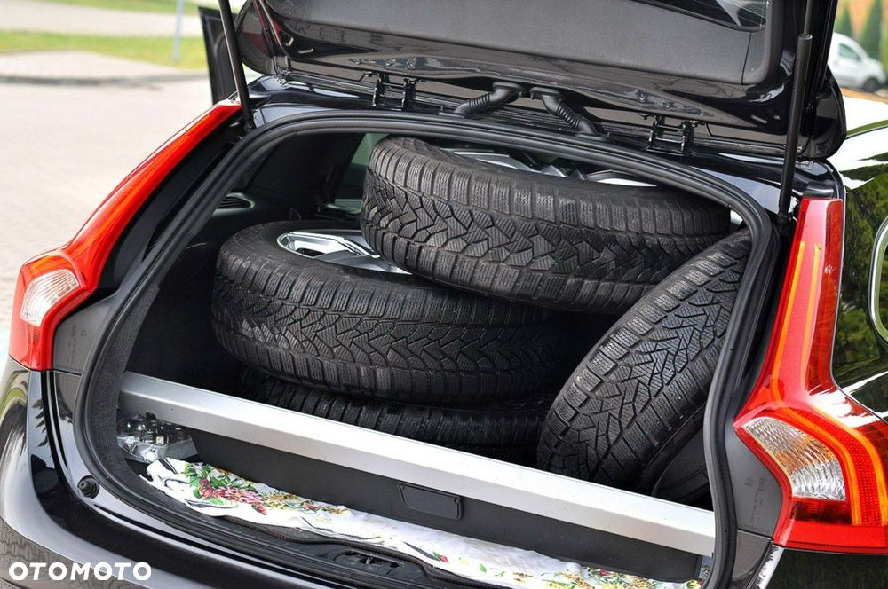 Volvo V60 DRIVe Ocean Race - 19