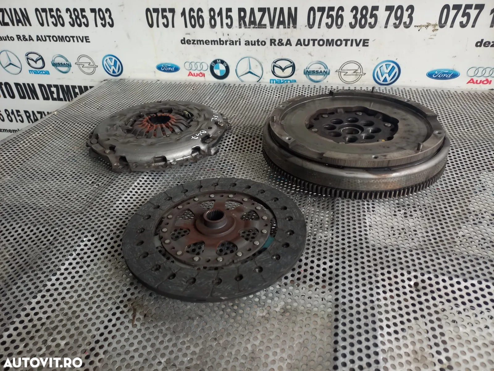 Kit Ambreiaj Volanta Masa Dubla Bmw X1 X2 F39 F48 Seria 1 F40 Seria 2 F44 F45 F46 Mini 2.0 Diesel M - 4