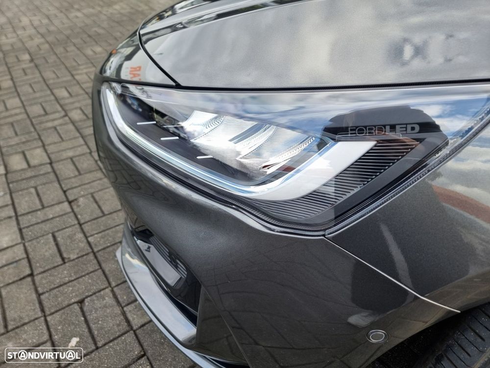 Ford Focus 1.0 EcoBoost MHEV ST-Line - 27