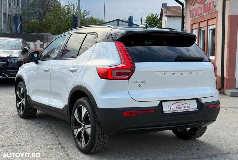 Volvo XC 40 Recharge T5 Twin Engine AT7 R-Design - 7