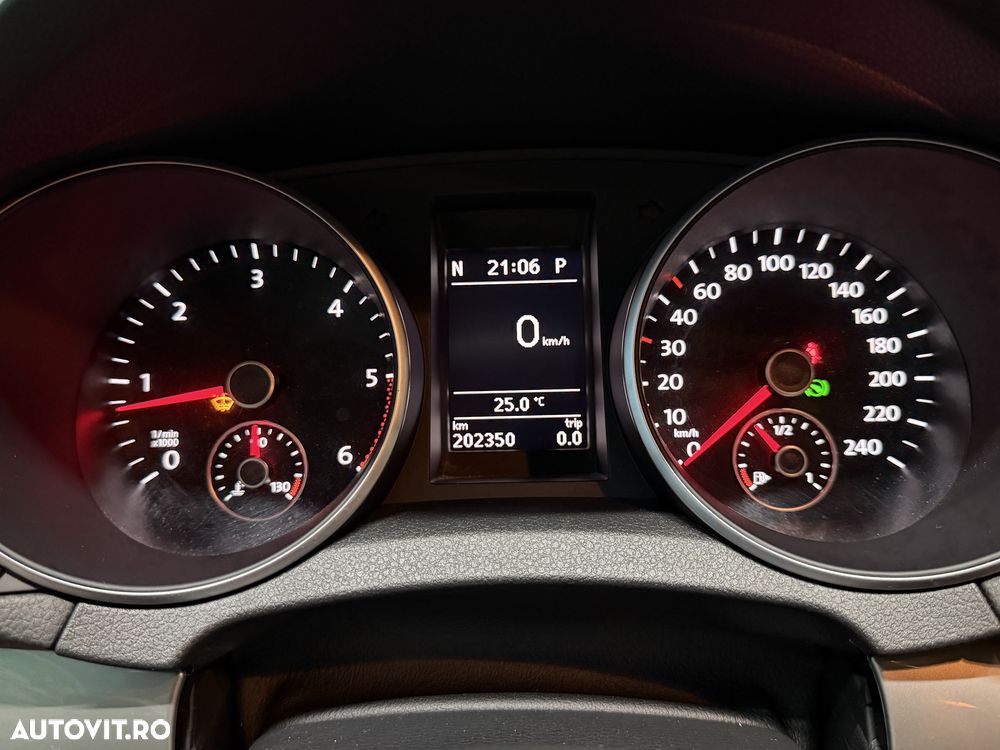 Volkswagen Golf 1.6 TDI DPF DSG Trendline - 16