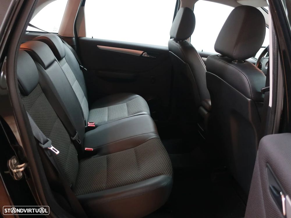 Mercedes-Benz B 180 CDI - 21