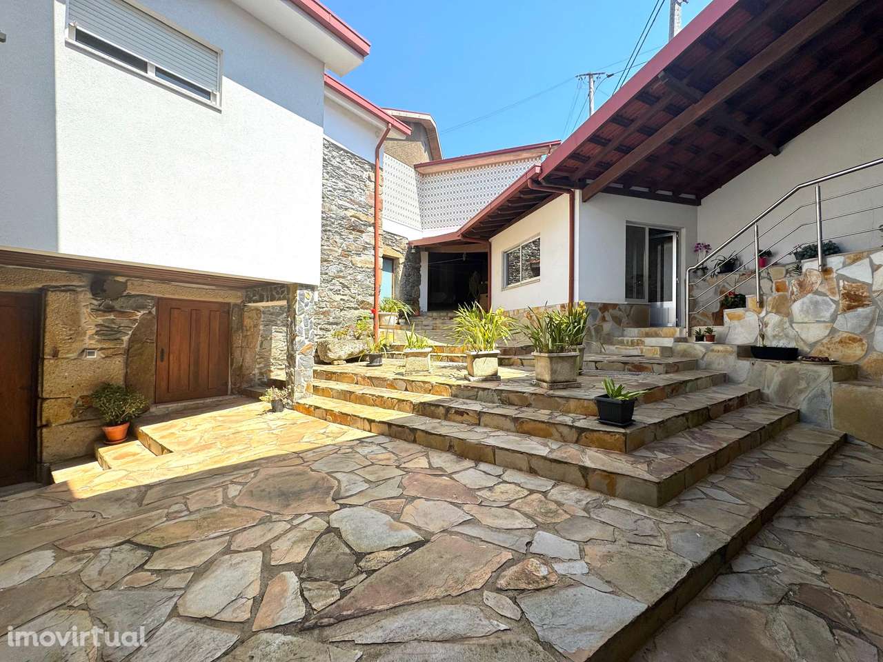 Sumptuosa e ancestral quinta com moradia renovada para habitação parti - Grande imagem: 2/60