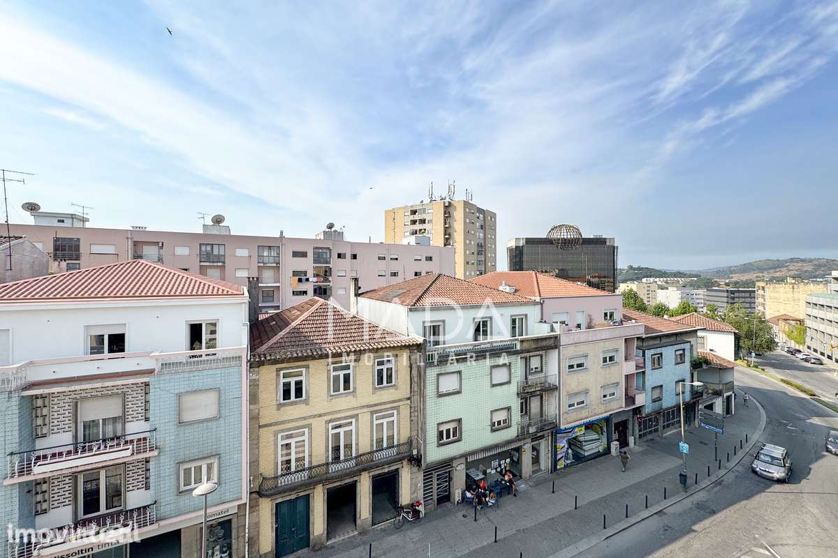 Apartamento T2+1 (último piso) c/sótão no centro histórico de Braga - Grande imagem: 4/29