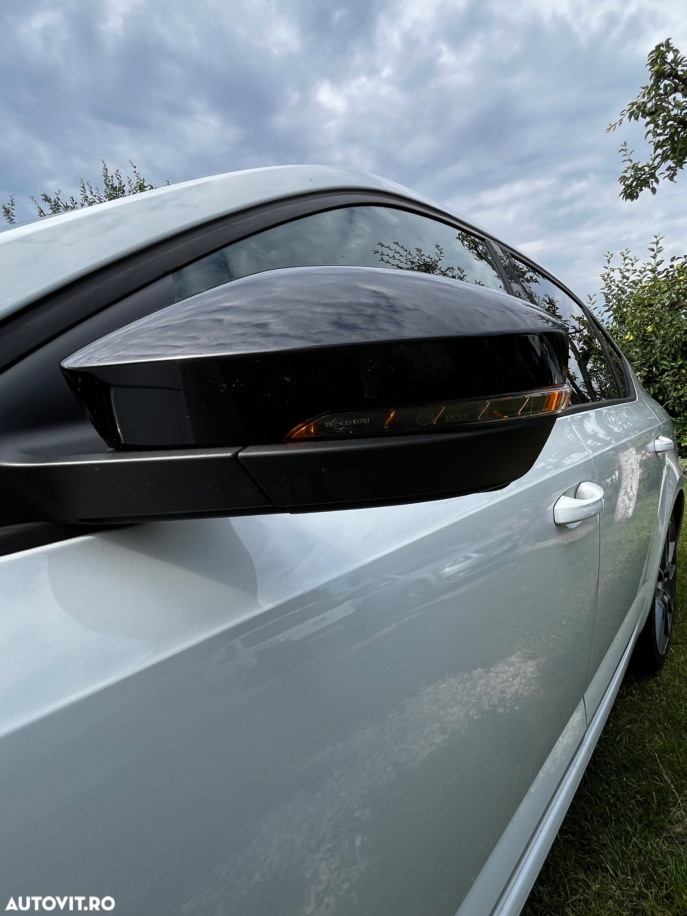 Skoda Octavia 2.0 TDI RS DSG - 9