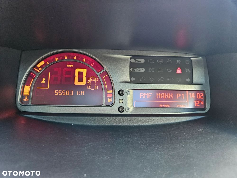 Renault Modus 2012 photo 3