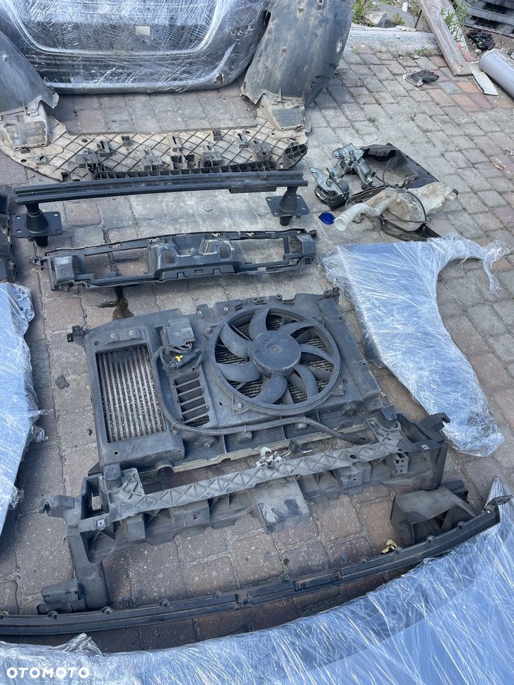 Kompletny przód Peugeot 5008 maska, zderzak, lampy, chłodnice - 4