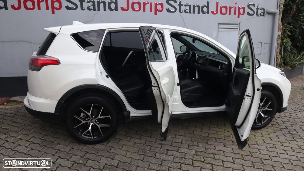 Toyota RAV4 2.0 D-4D 4x2 S&S Executive - 6