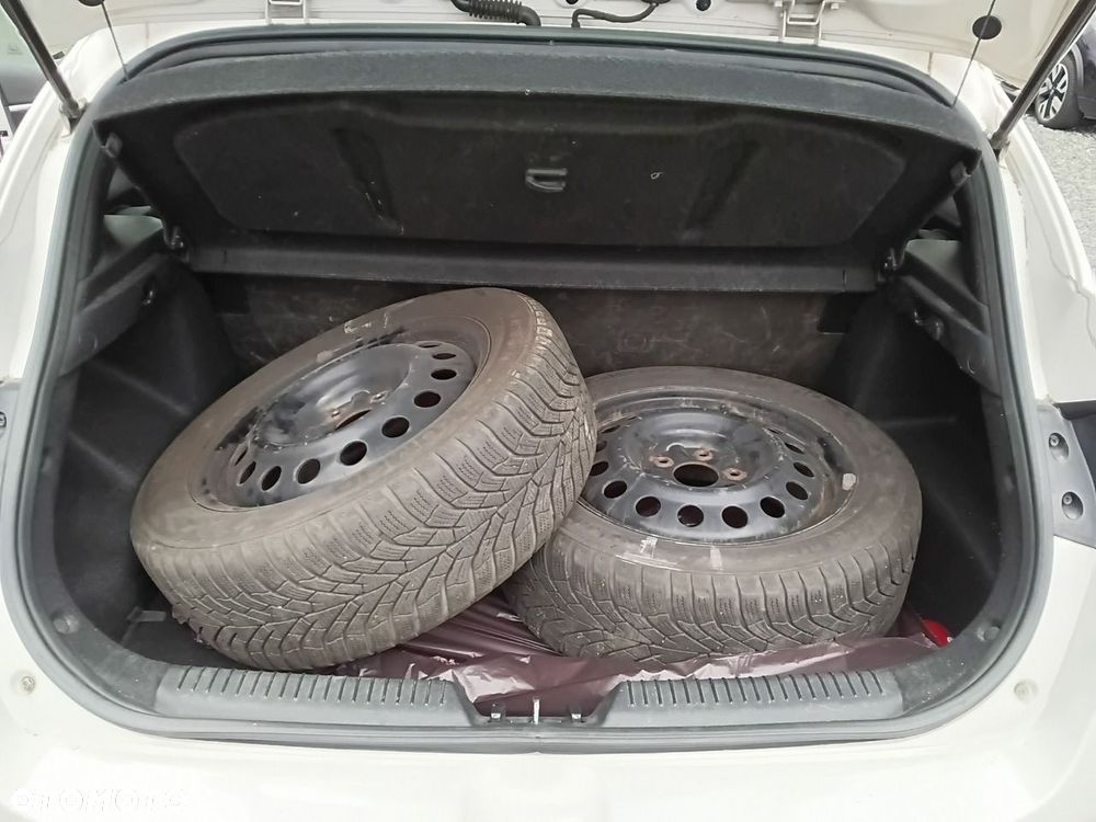 Hyundai i30 - 32