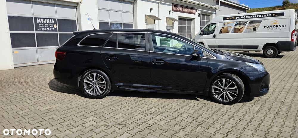 Toyota Avensis 2.0 D-4D Selection - 6