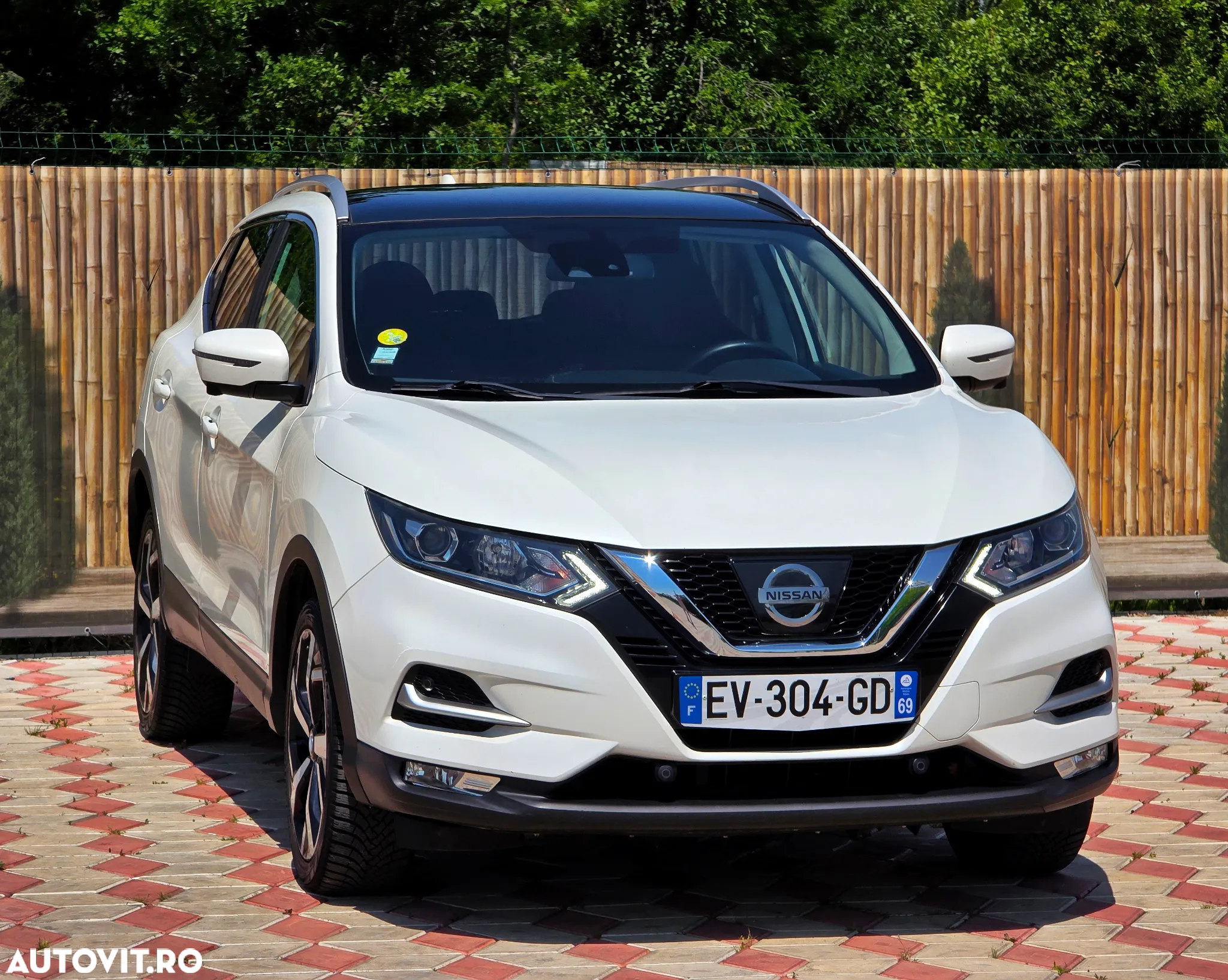 Nissan Qashqai 1.5 DCI Start/Stop N-Connecta - 4