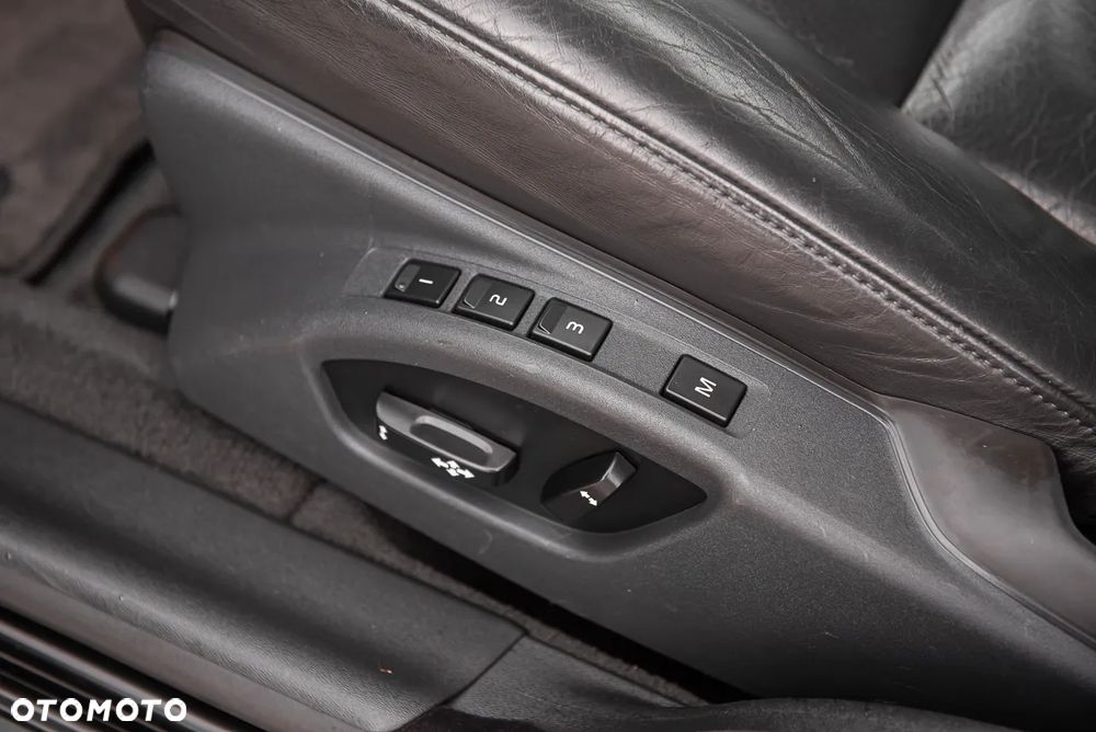 Volvo V70 2.0 Momentum - 16