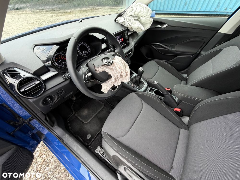 Skoda Fabia 1.0 MPI Ambition - 28