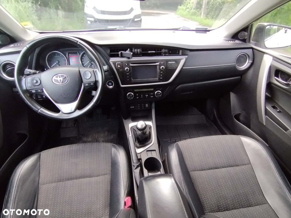 Toyota Auris 1.6 Dynamic - 8