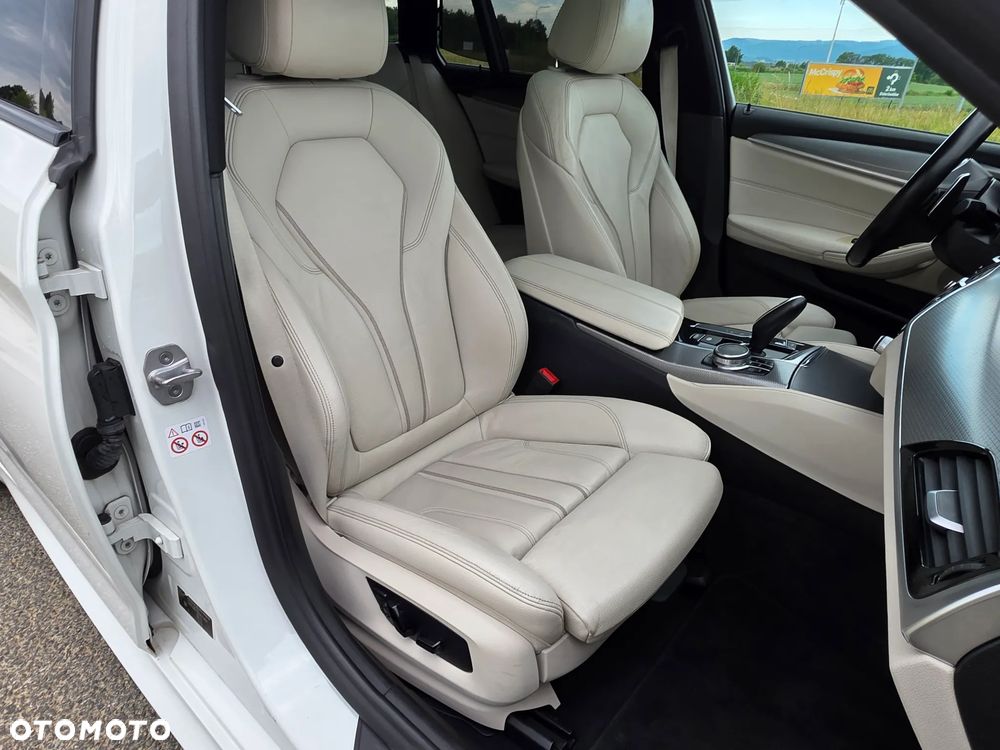 BMW Seria 5 520d xDrive M Sport sport - 22