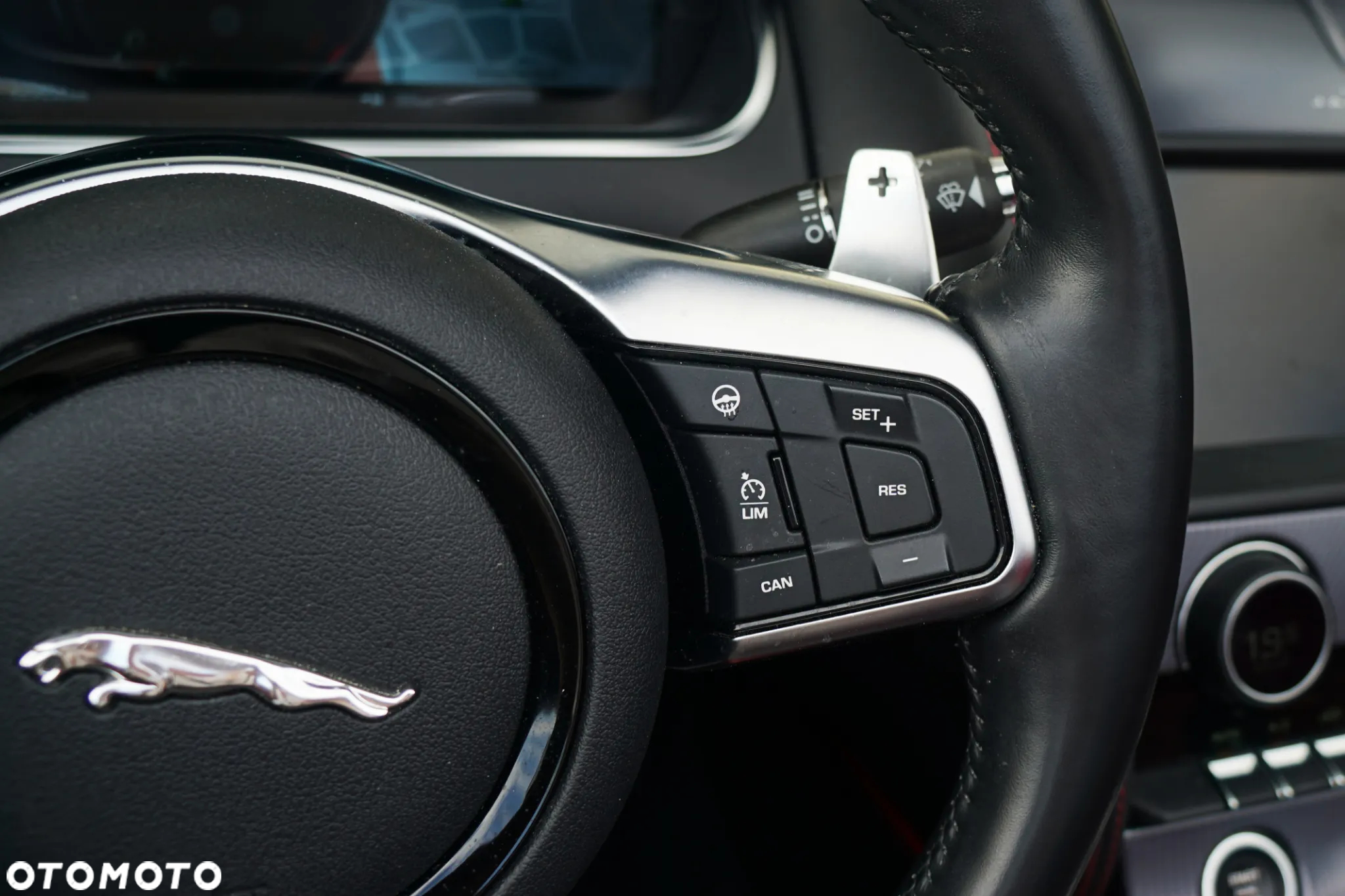 Jaguar F-Type 2.0 Turbo R-Dynamic Black - 18