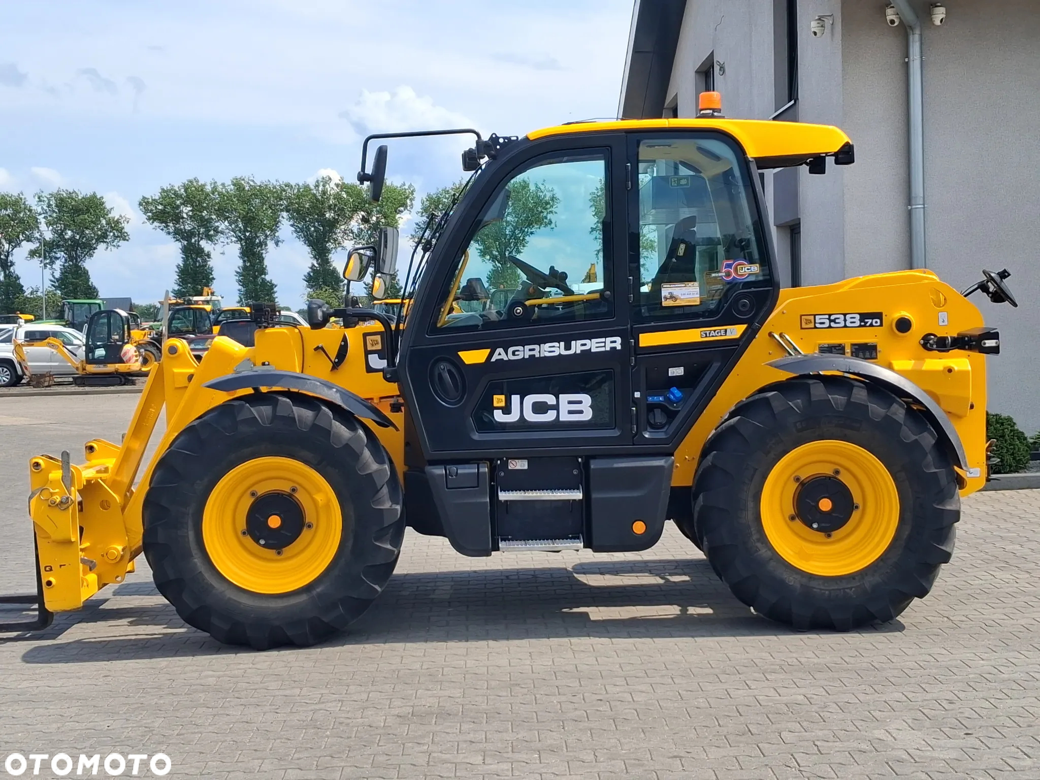 JCB 538 - 70 AGRI SUPER - 2