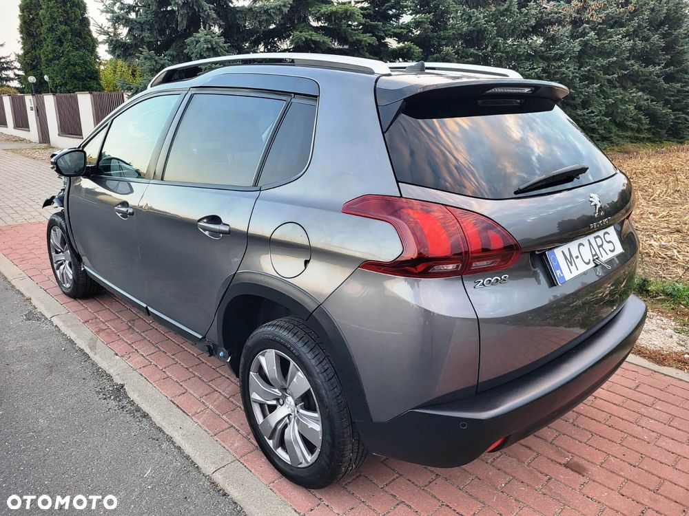 Peugeot 2008 1.5 BlueHDi Signature - 3
