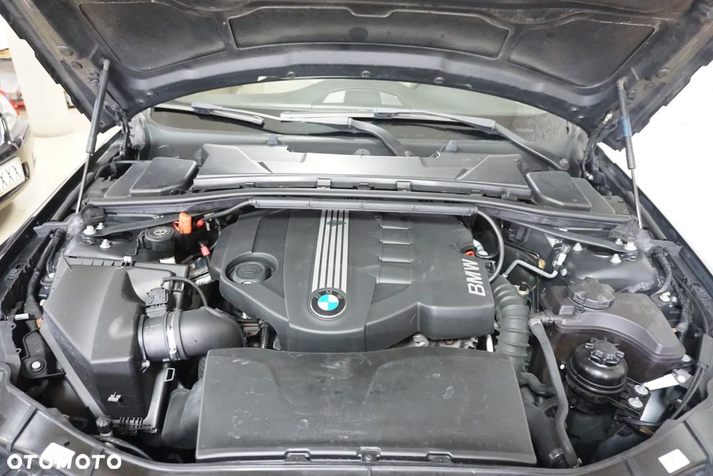BMW Seria 3 320d Coupe - 13