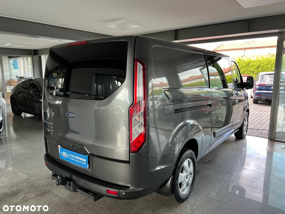 Ford Custom - 16