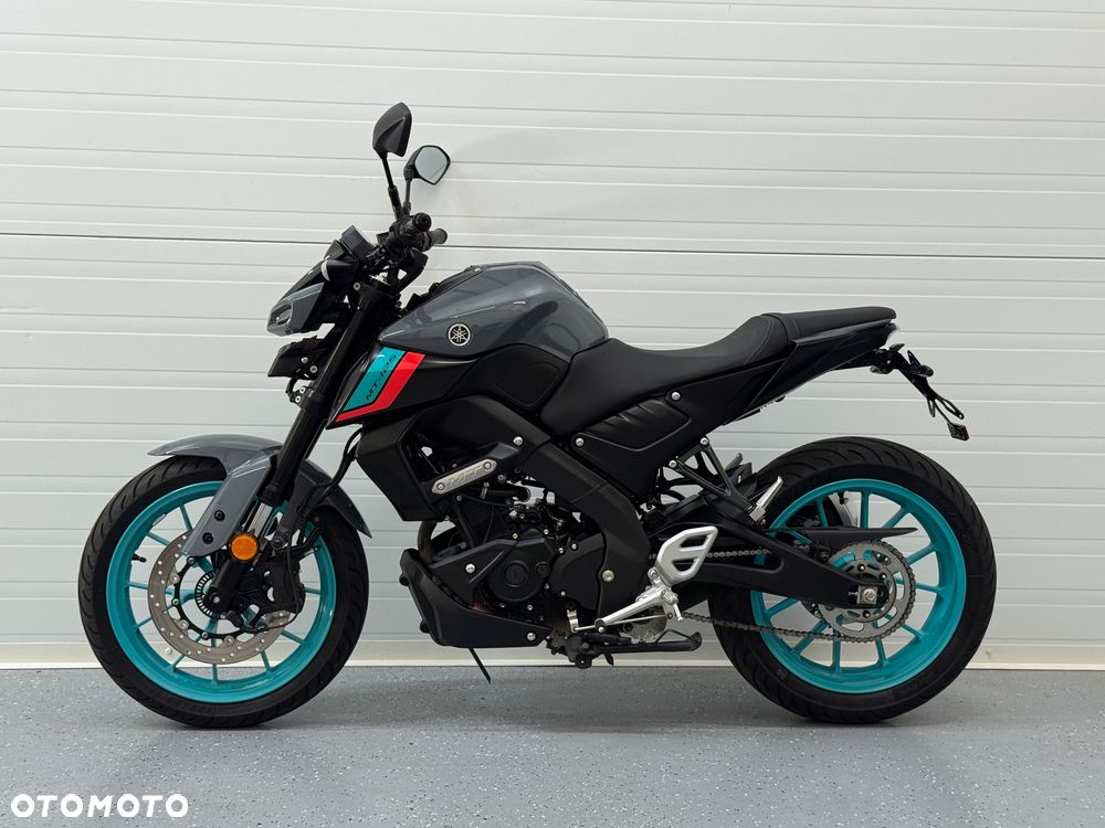 Yamaha MT - 13
