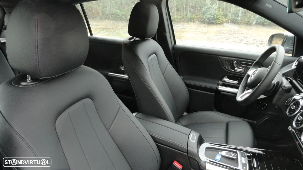 Mercedes-Benz GLA 250 - 21